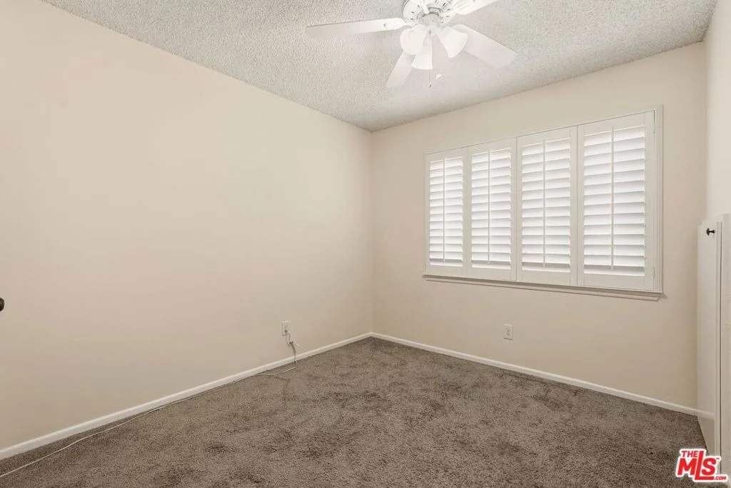 Photo of 15513 S Tarrant Avenue
