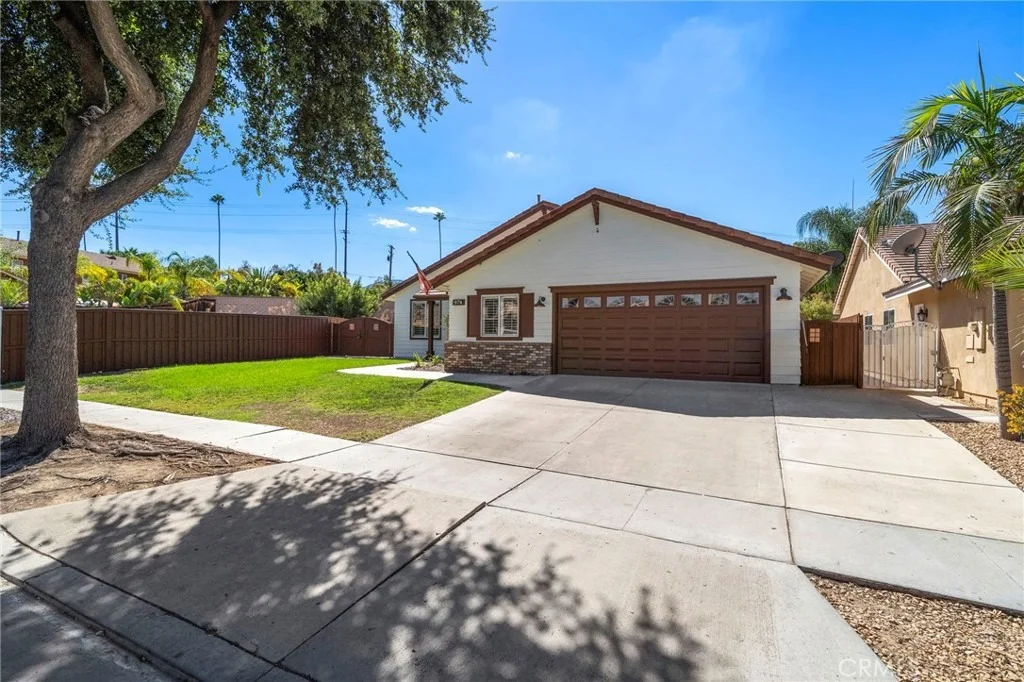 Photo of 974 Silvercreek Road