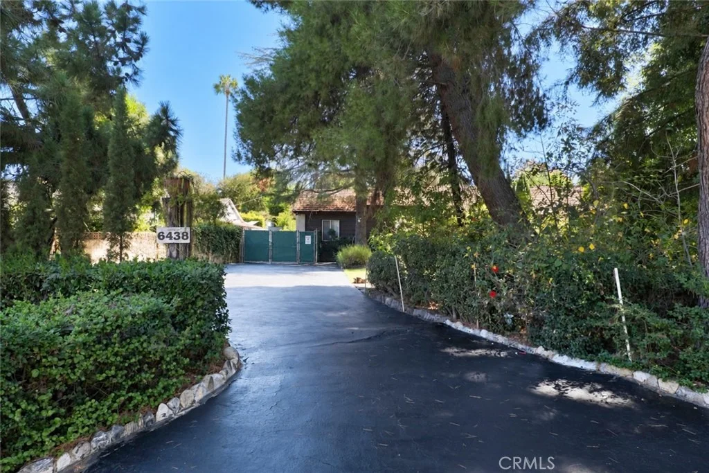 Photo of 6438 Orion Avenue