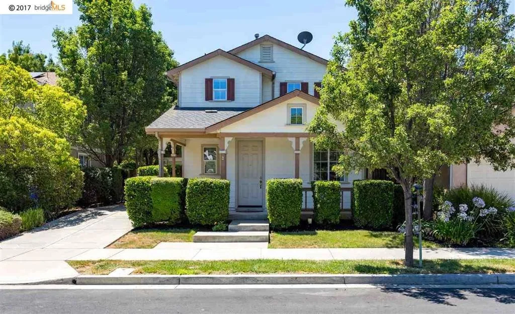 Photo of 736 Crocket Dr