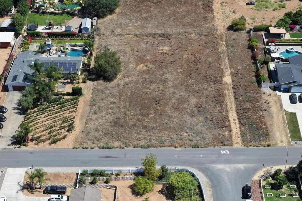 Photo of 14444 Twin Peaks Rd