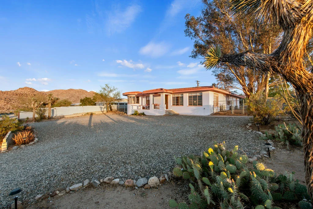 Photo of 61815 Alta Vista Drive