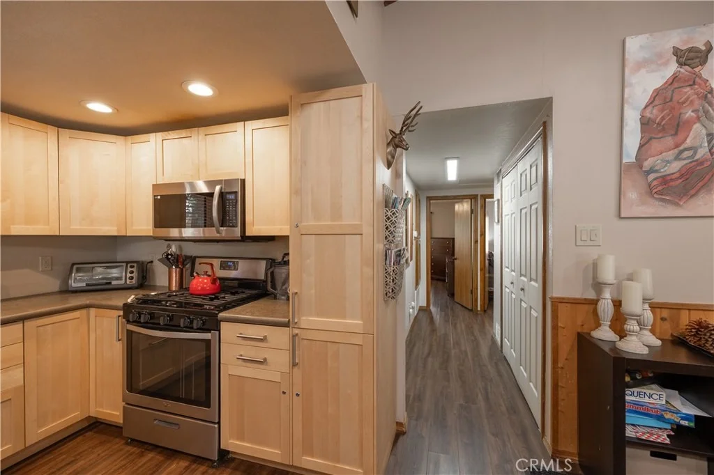 Photo of 42401 Avalon Road