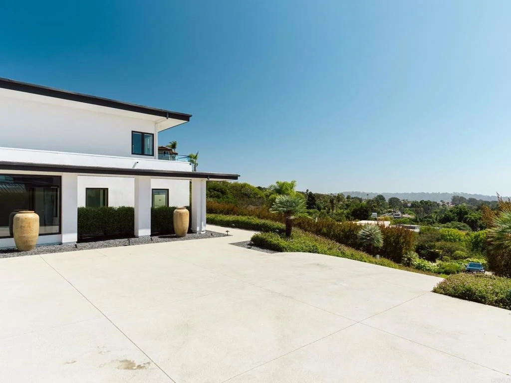 Photo of 1110 Solana Drive