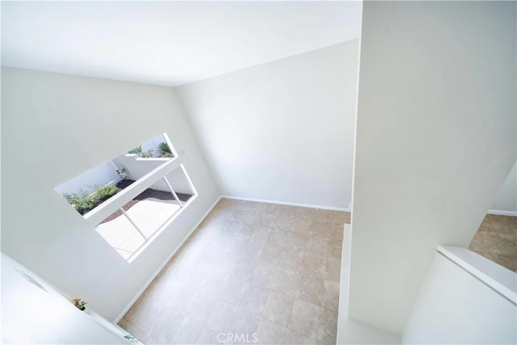 Photo of 877 Willowcreek
