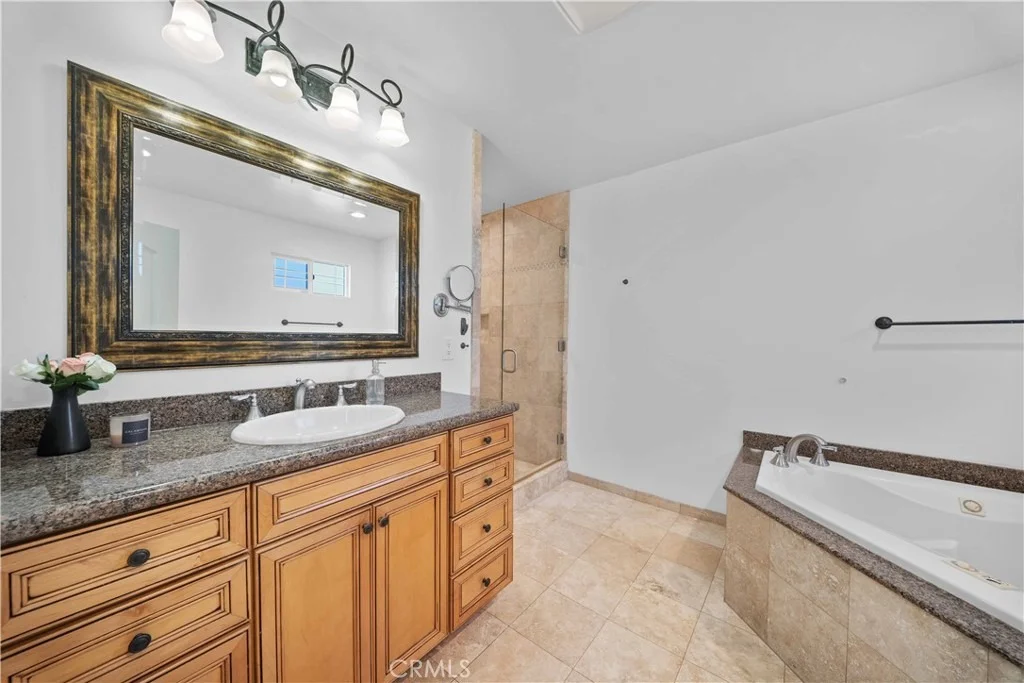 Photo of 3775 Charlemagne Avenue