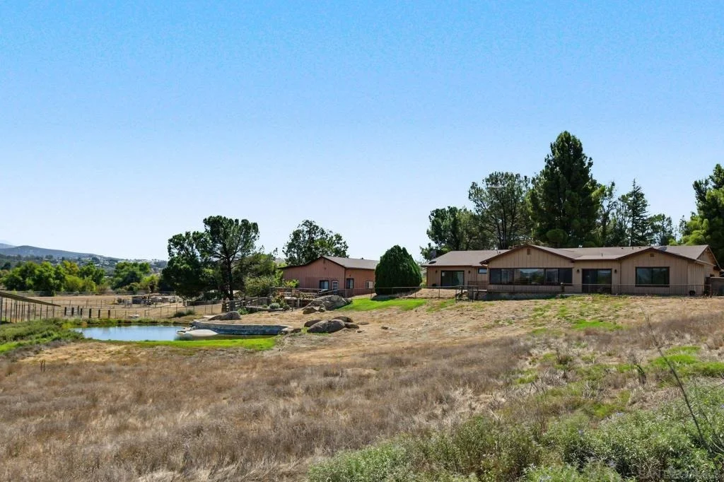 Photo of 333 Thomsen Way