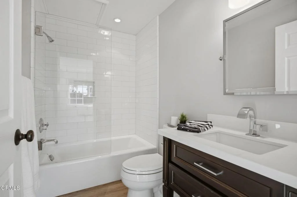 Photo of 1410 Marine Way