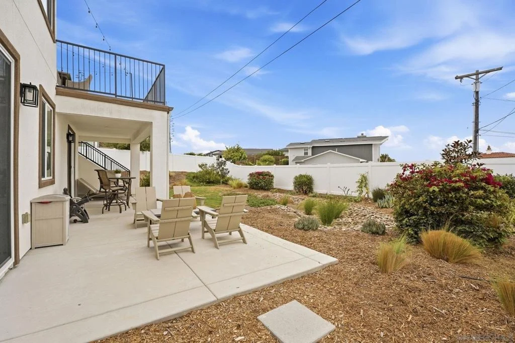 Photo of 1858 Avocado Rd