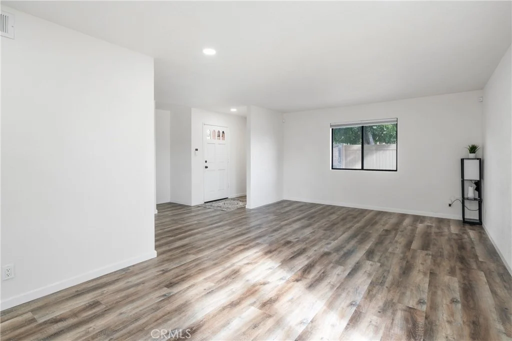 Photo of 700 W 2nd Street