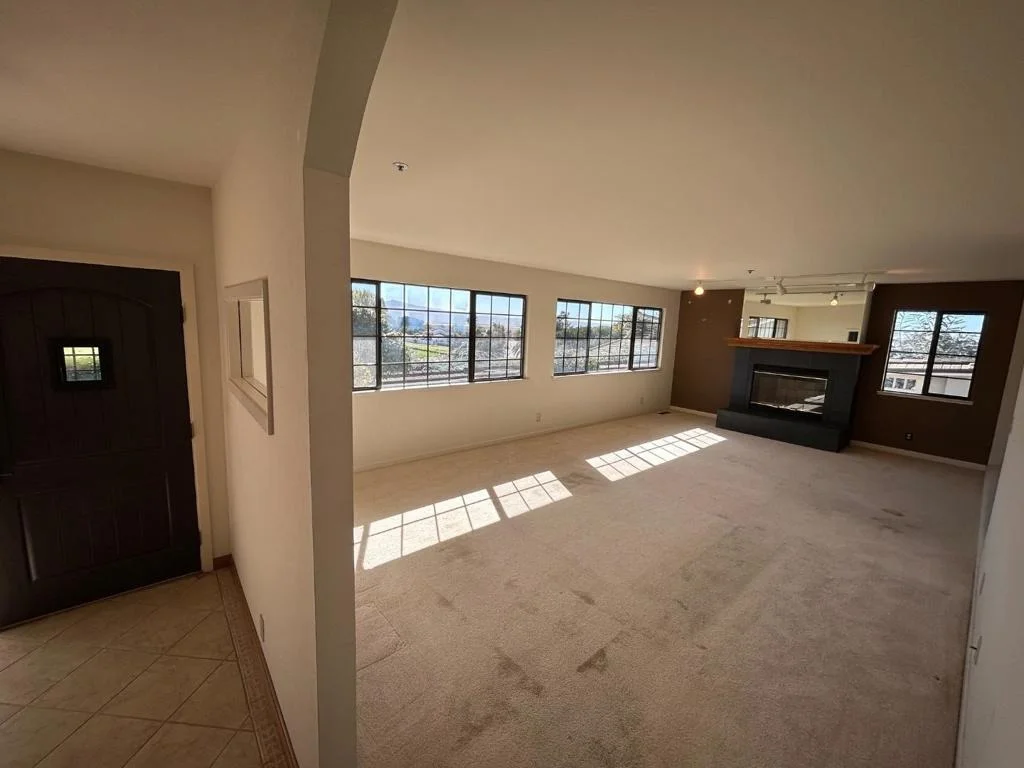 Photo of 24665 Foothill Drive