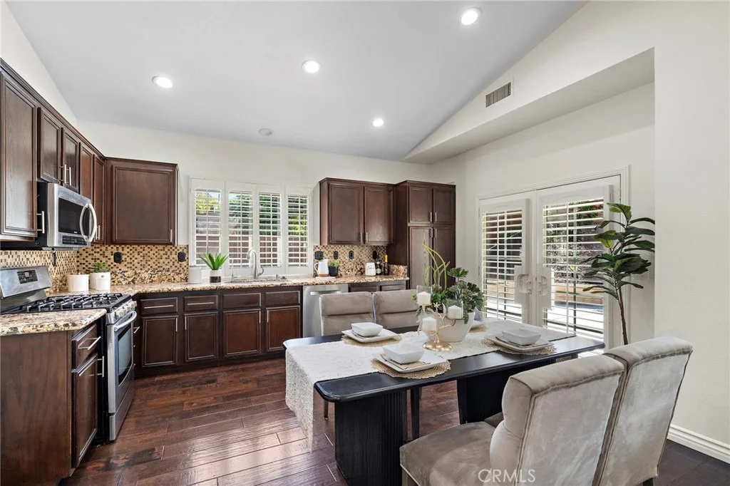 Photo of 974 Silvercreek Road