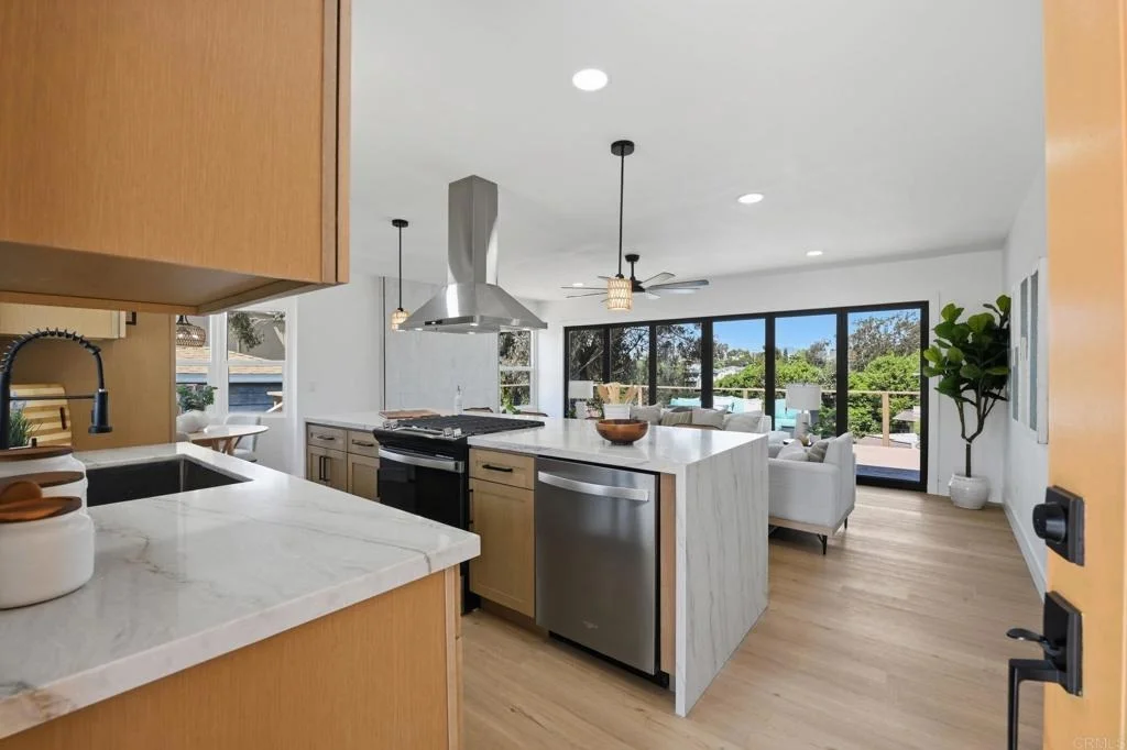 Photo of 4547 Contour Blvd