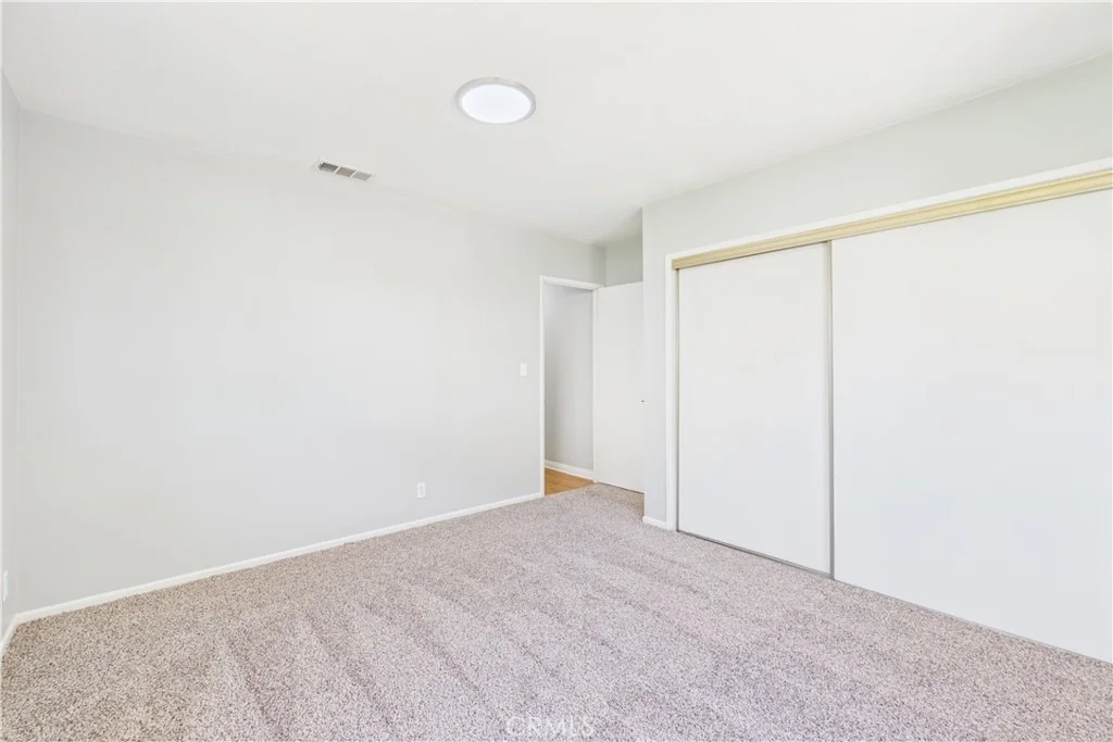 Photo of 1902 Lees Avenue