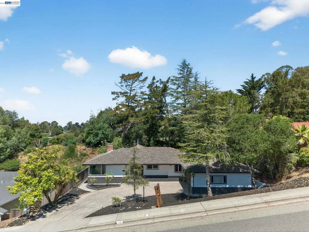 Photo of 350 Elysian Fields Dr