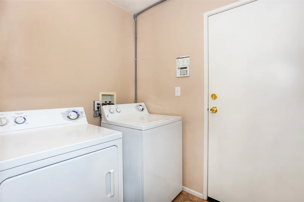 Photo of Unit A at 33657 Emerson Way