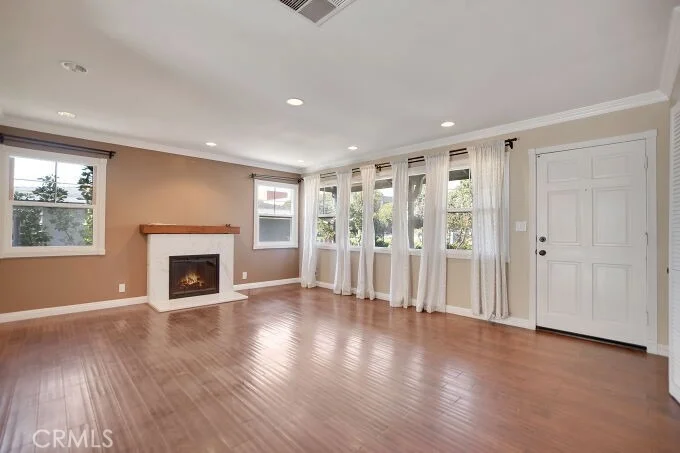 Photo of 422 W Ada Avenue