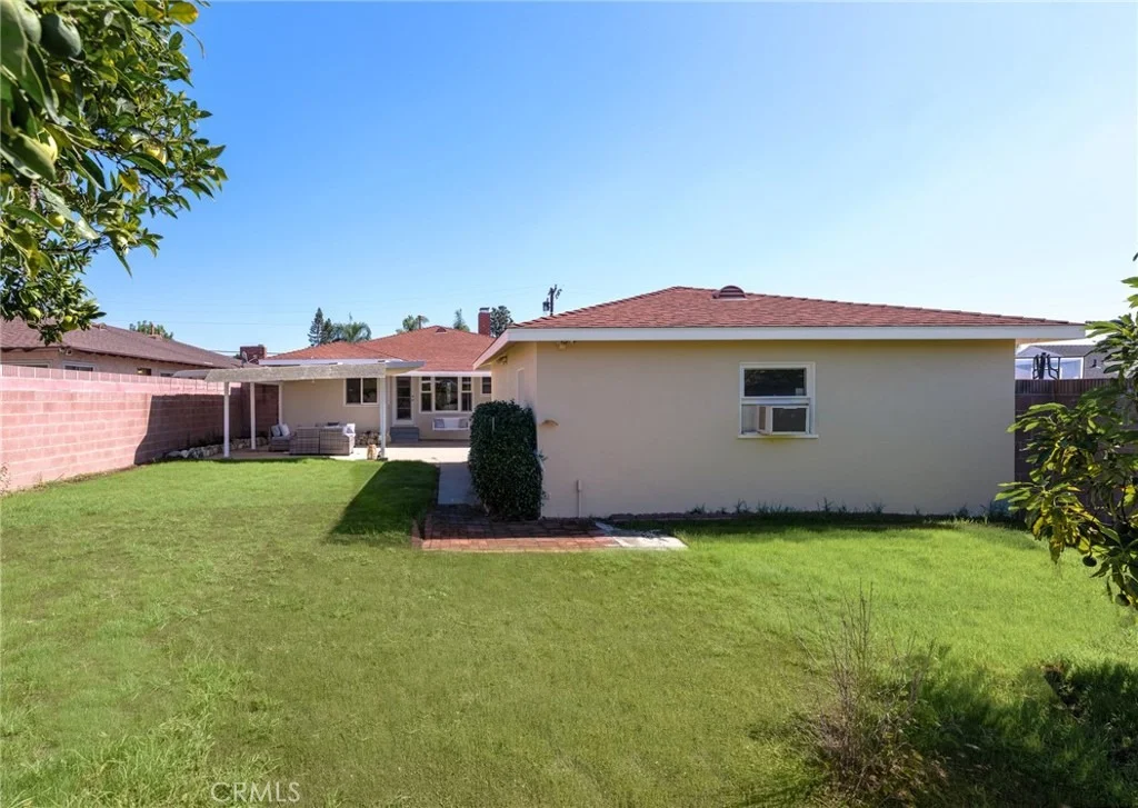 Photo of 1731 Iris Avenue