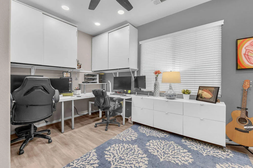 Photo of 42795 Ponte Court