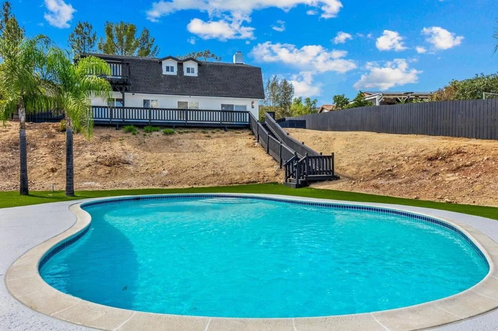 Photo of 16333 Oak Springs Drive
