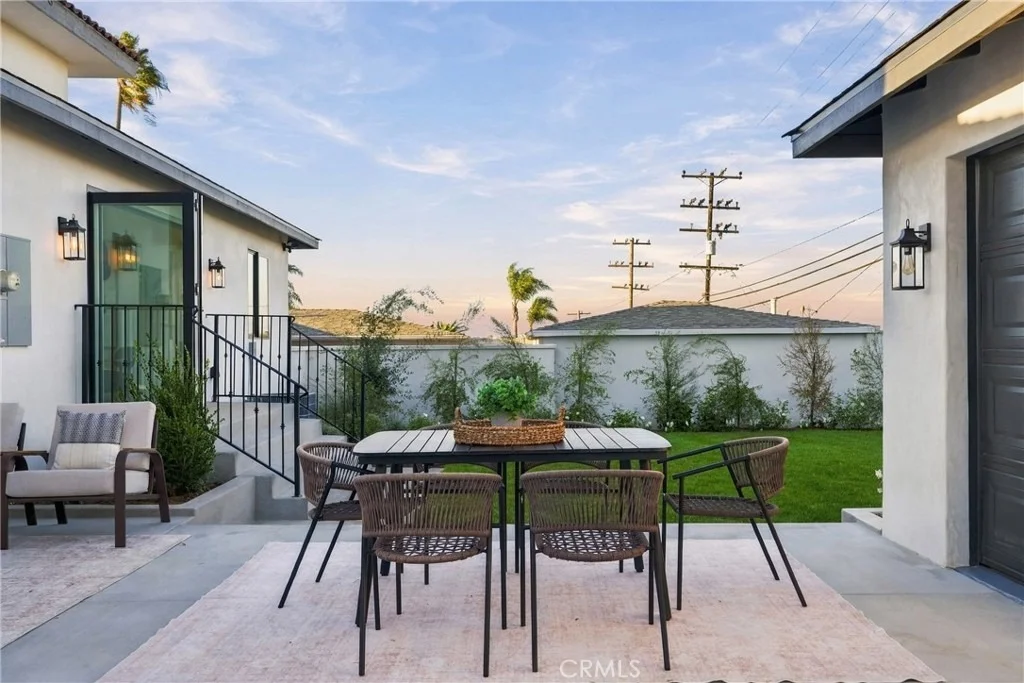 Photo of 205 Via Los Altos