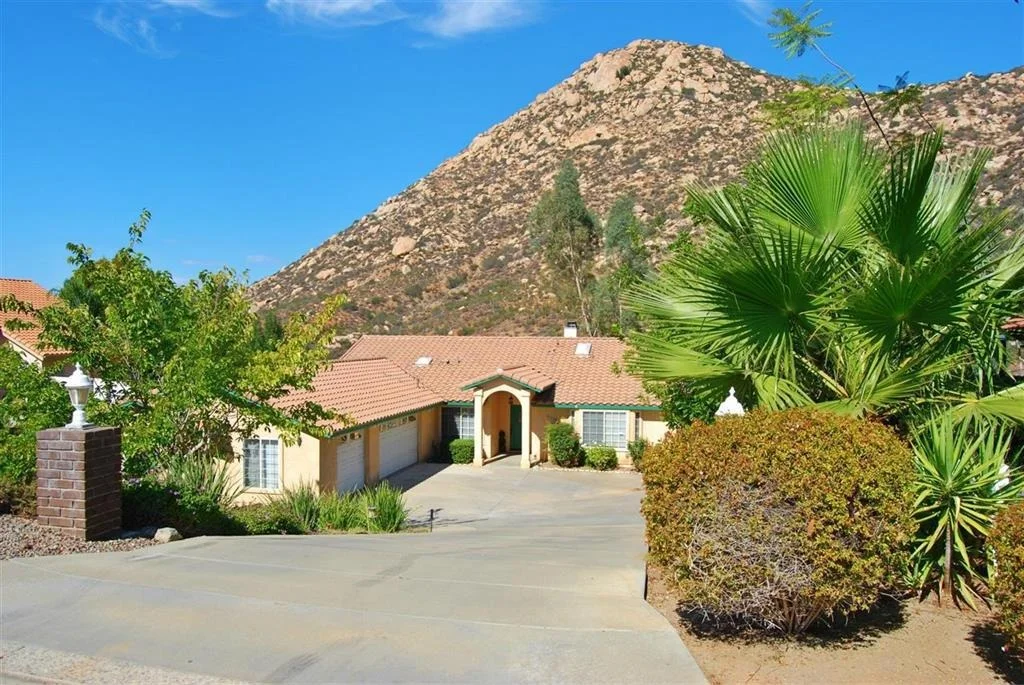 Photo of 25720 Caryn