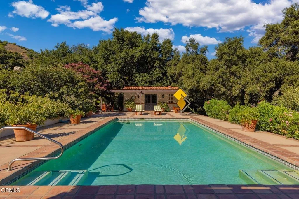 Photo of 10829 10883 Oak Knoll Road
