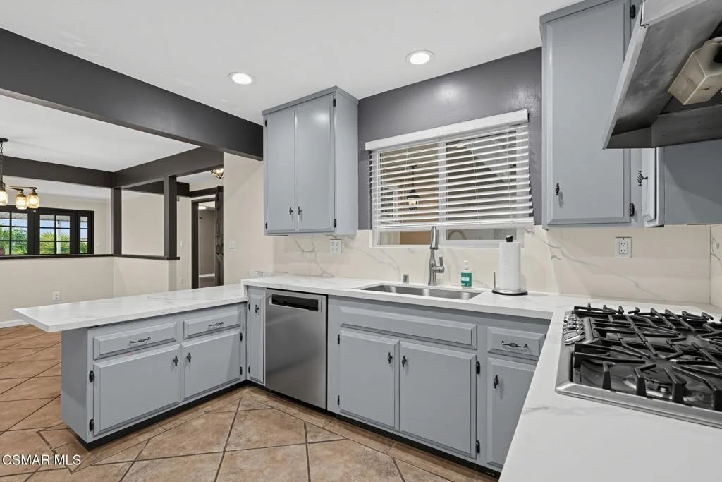 Photo of 16938 Lassen Street