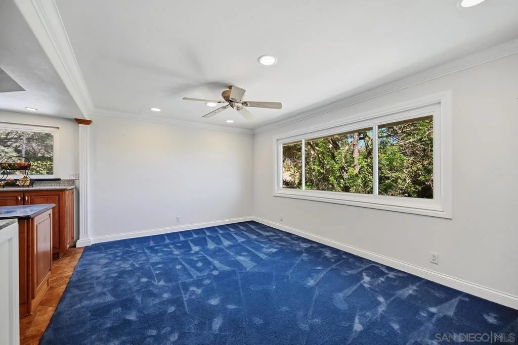 Photo of 4488 La Canada