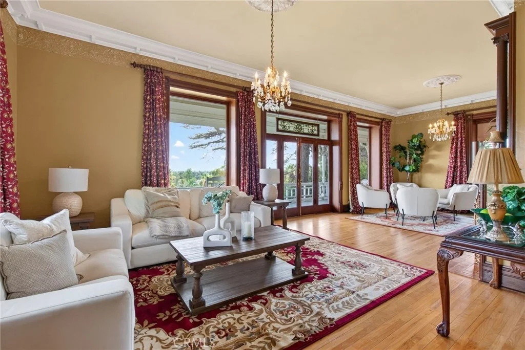 Photo of 2812 Ivy