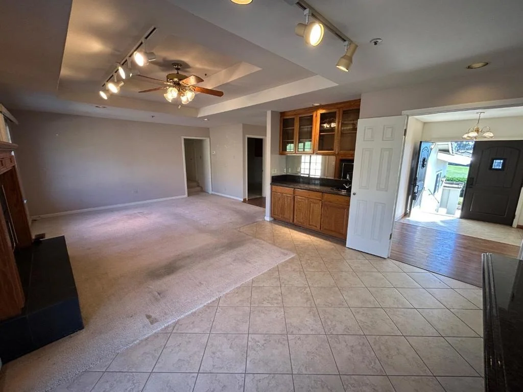 Photo of 24665 Foothill Drive