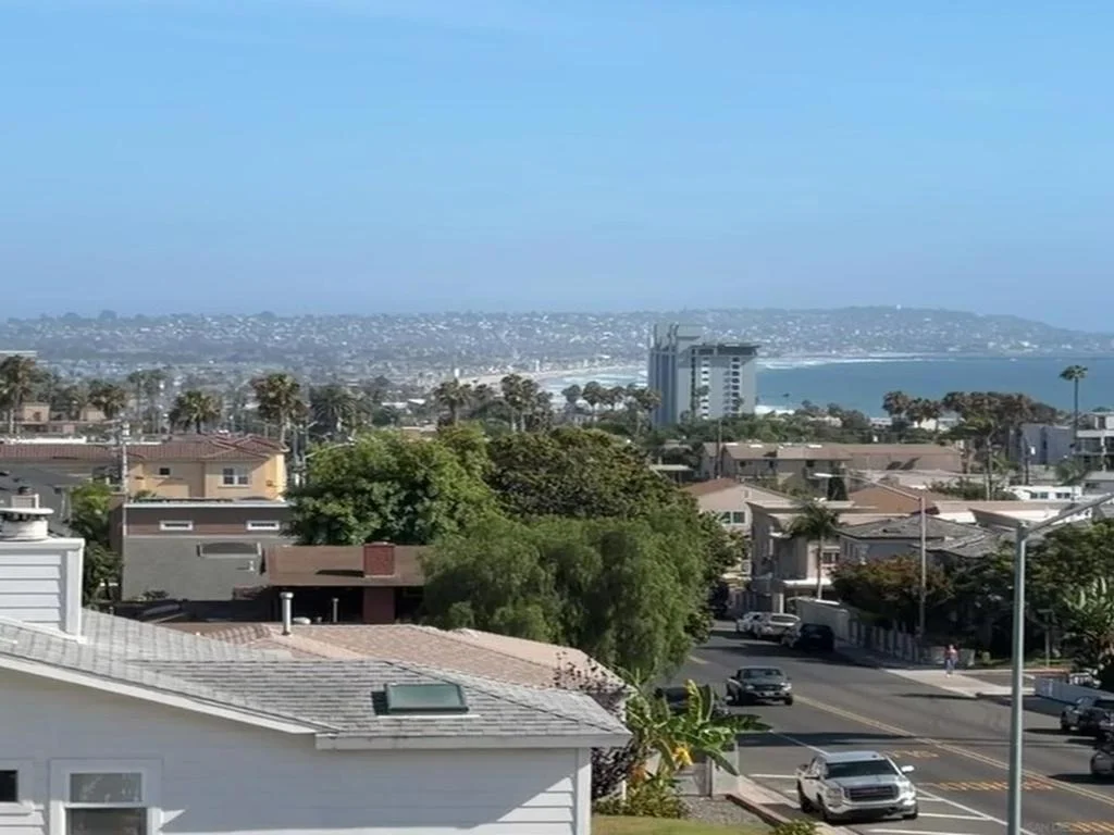 Photo of 5379 La Jolla Mesa