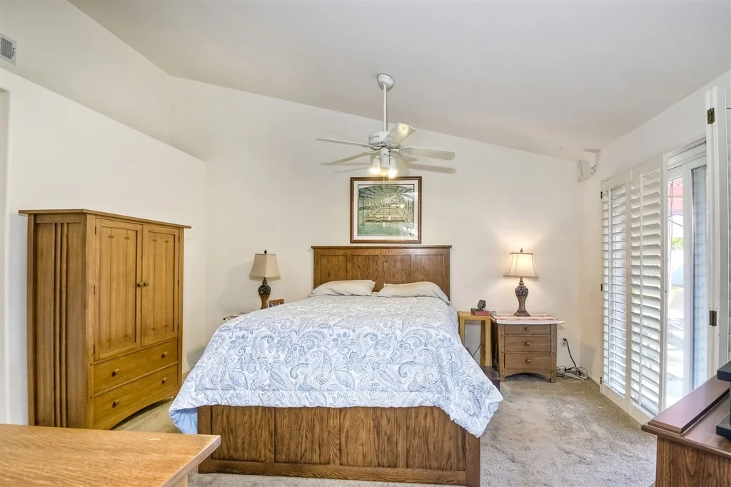 Photo of 512 Edgewater Ave