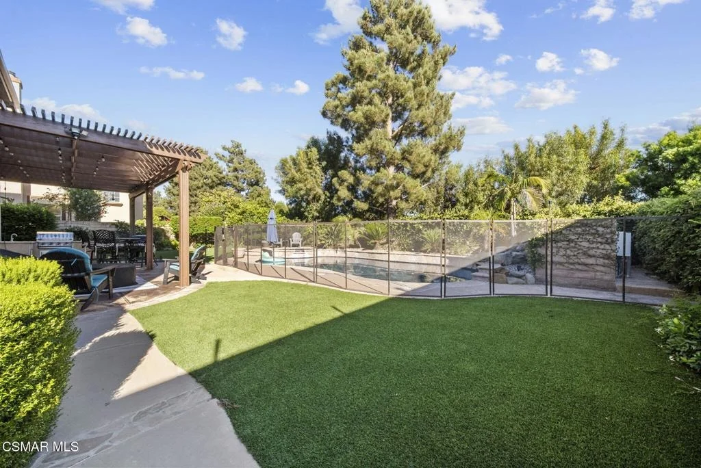 Photo of 584 Roosevelt Court