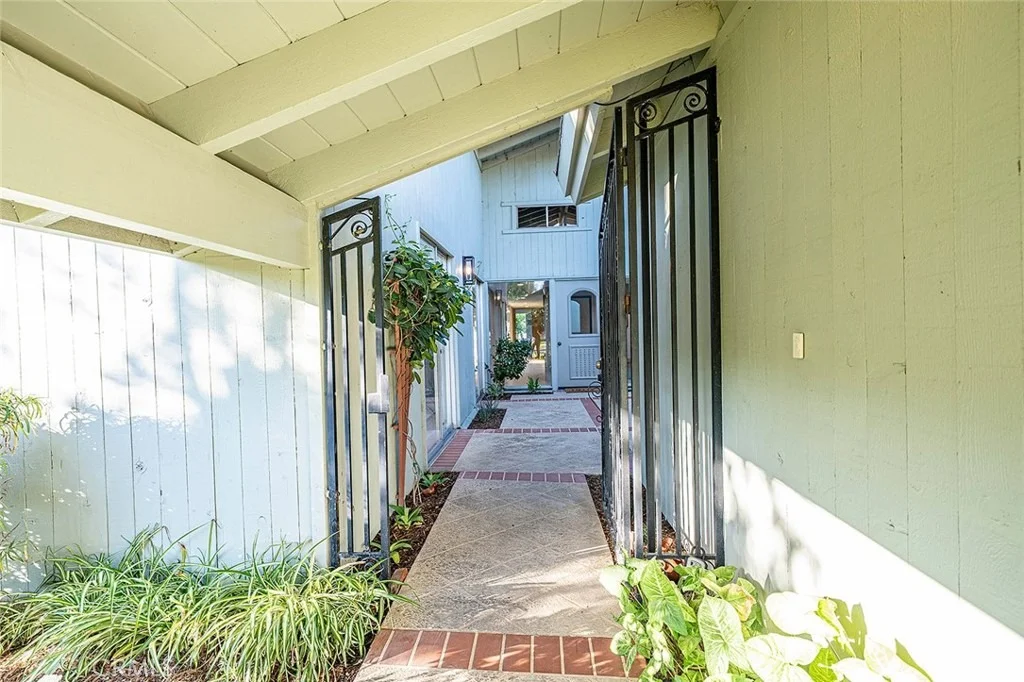 Photo of 4200 N Virginia Vista