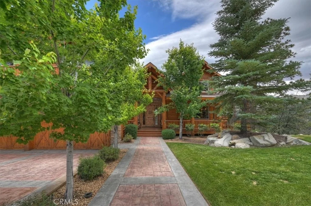 Photo of 438 Starlight Circle