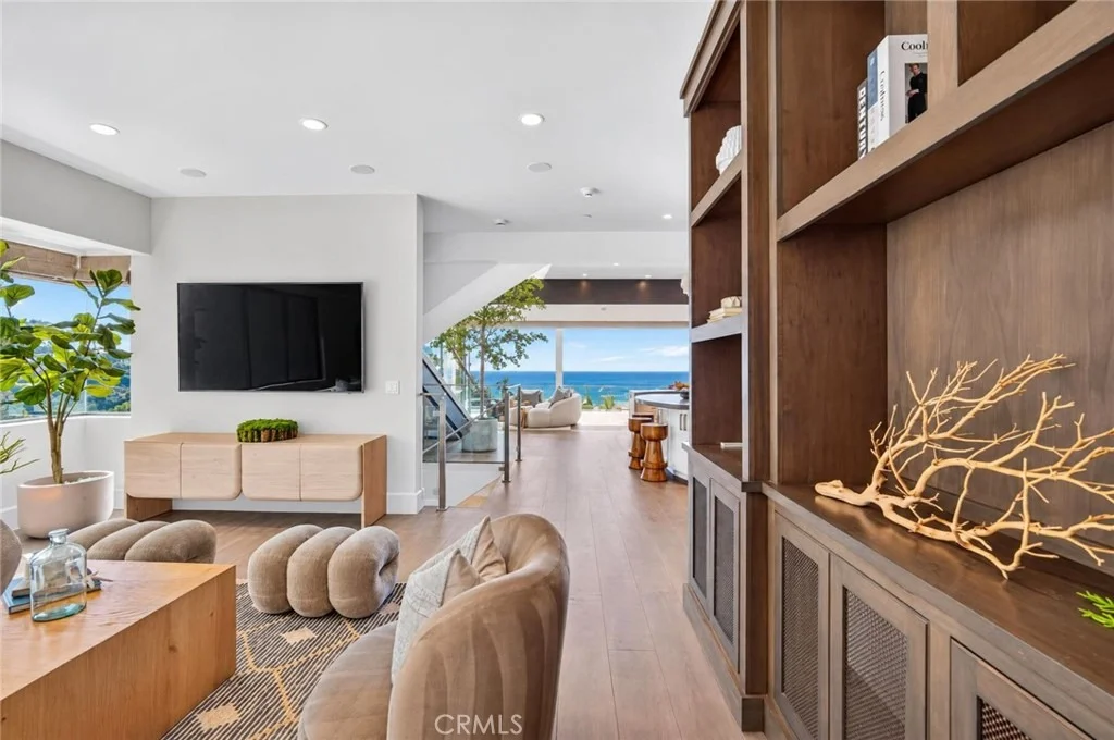 Photo of 33 Bay Drive