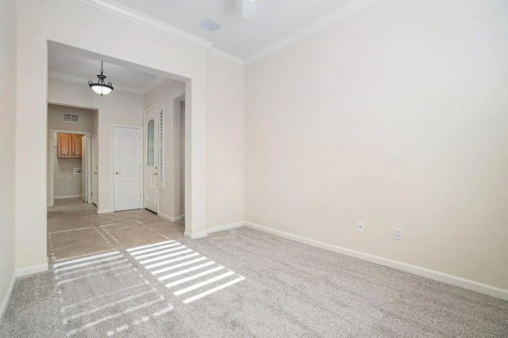 Photo of 1007 CENTENNIAL DR