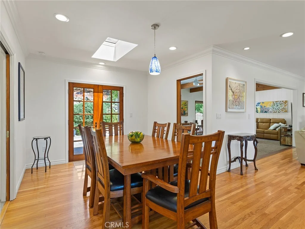 Photo of 1012 N Sunset Canyon Drive