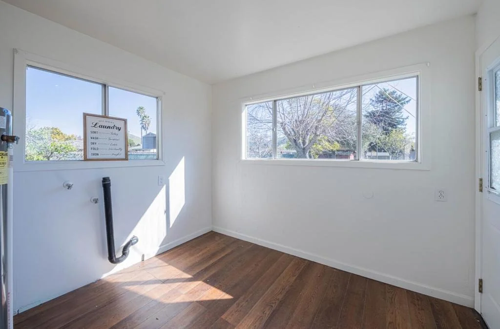 Photo of 757 Middlefield Road