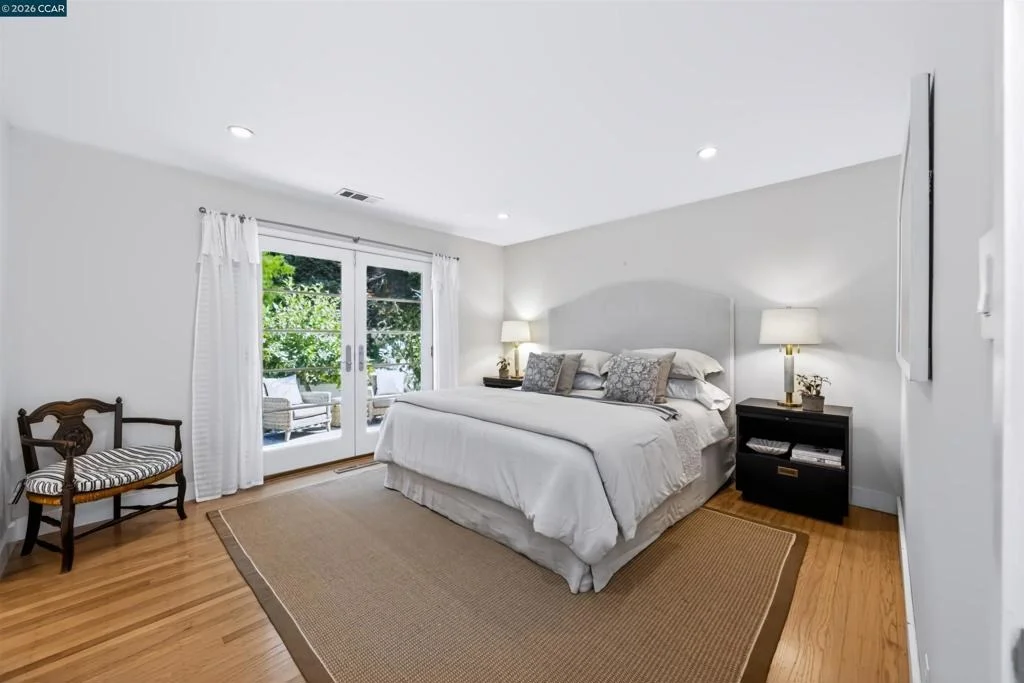Photo of 3237 Driftwood Dr