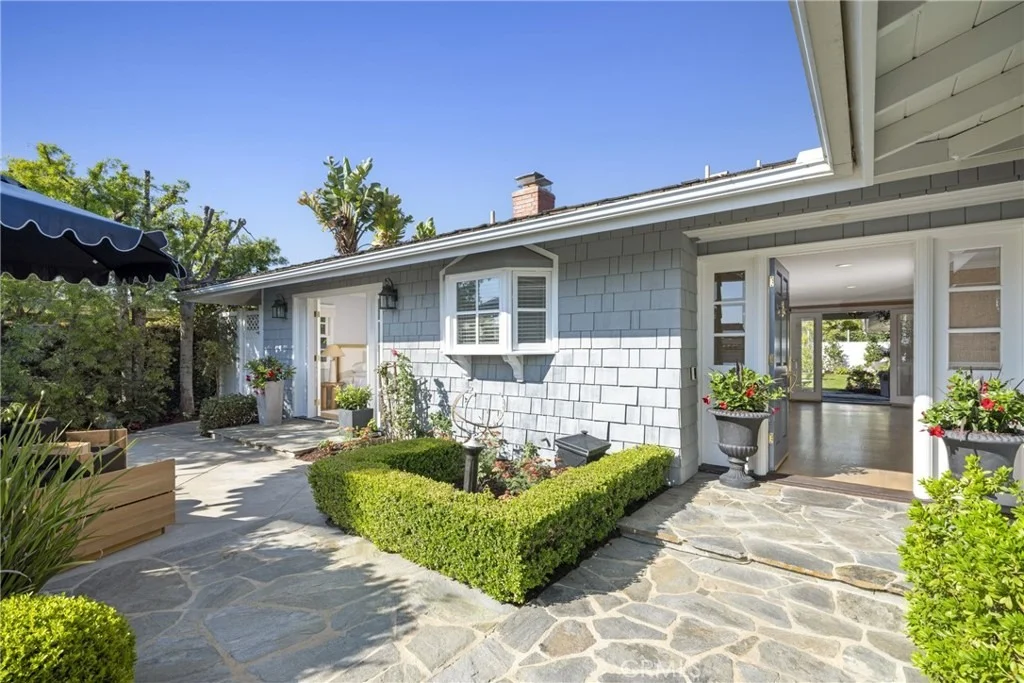 Photo of 2606 Lighthouse