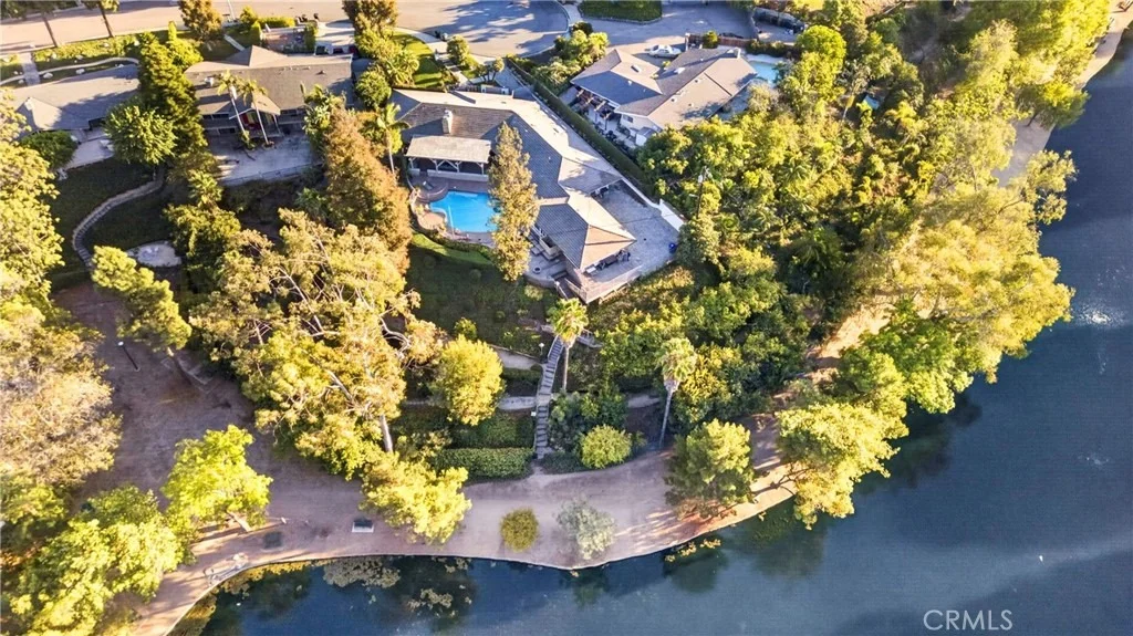 Photo of 619 Lakeside