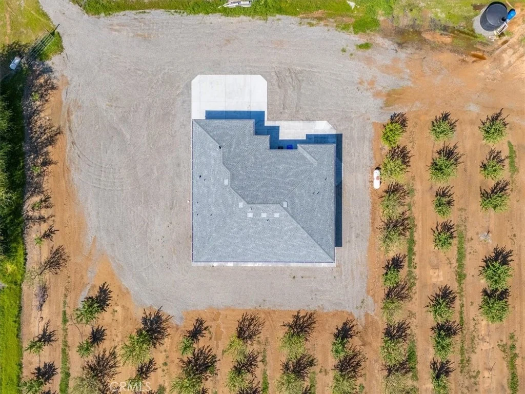 Photo of 24565 Foster Road