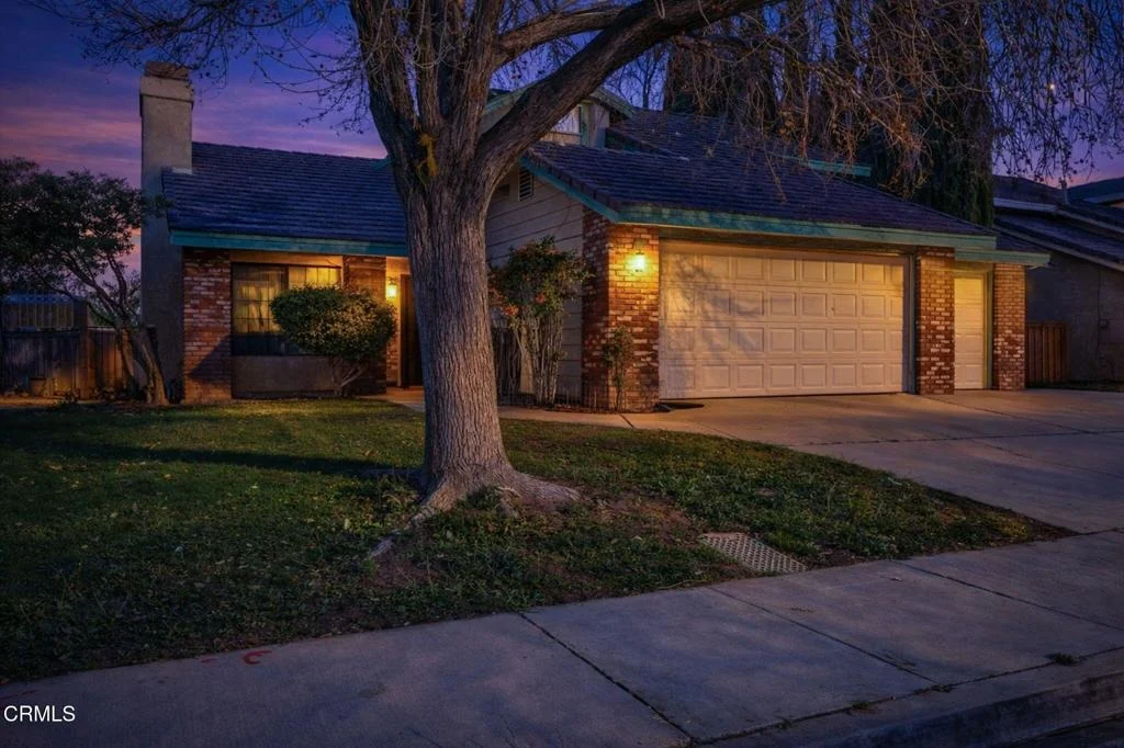 Photo of 42950 Burlwood Drive
