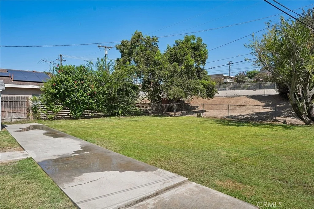 Photo of 1737 W Jacaranda