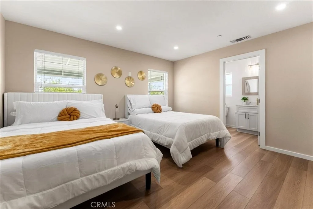 Photo of 24565 Foster Road
