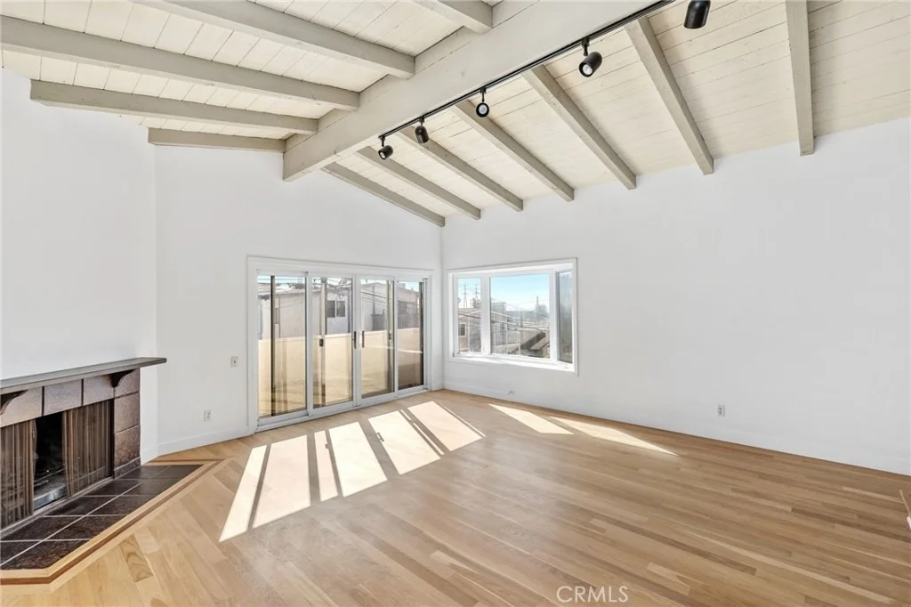 Photo of 959 2nd