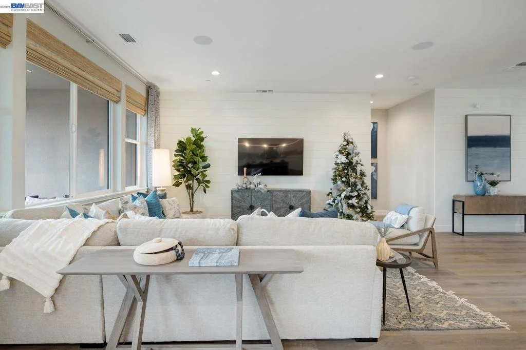 Photo of 1276 Parkcrest Circle