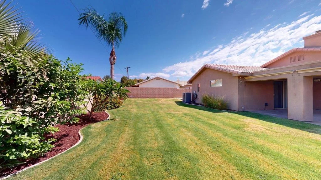 Photo of 41443 Balaclava Drive